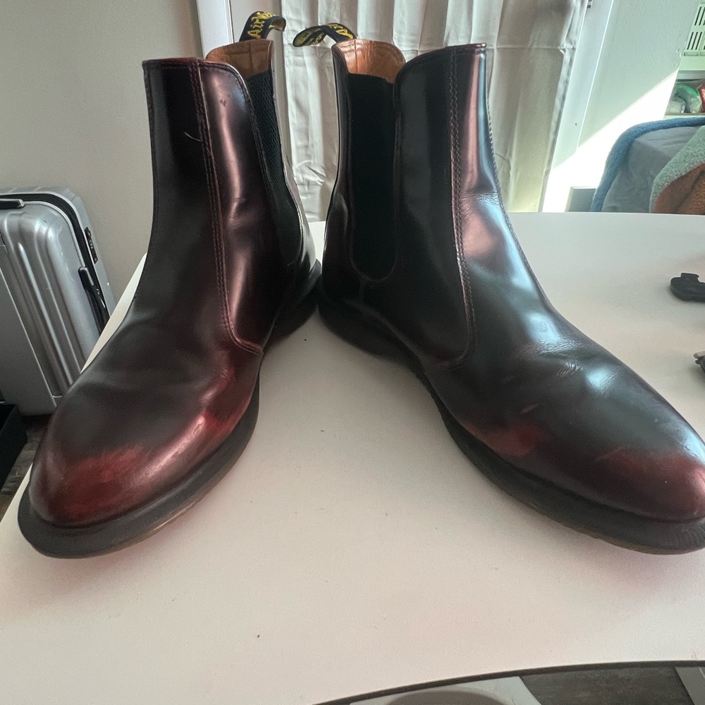 Dr. Martens women’s Flora Arcadia Chelsea boots in cherry red, size 9 - Picture 5 of 5
